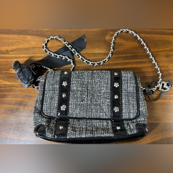 BRIGHTON Tweed Black Patent Leather Floral & Bow FOB Chain Purse - Picture 1 of 11